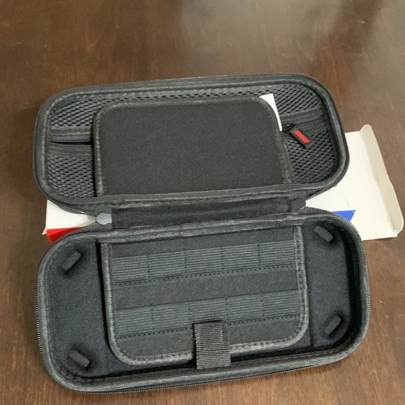 Carrying Case for Nintendo Switch (New) - Picture 3 of 6